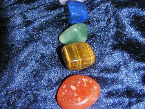 Chakra Crystals Set Healing - seven tumble stone crystals in organza bag