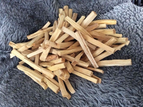 Palo Santo Holy Wood Smudge Sticks in a pack of 5